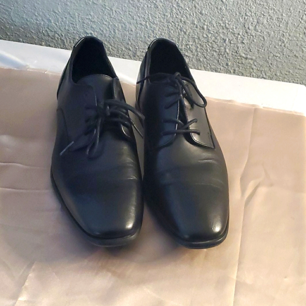 Calvin Klein black dress shoes